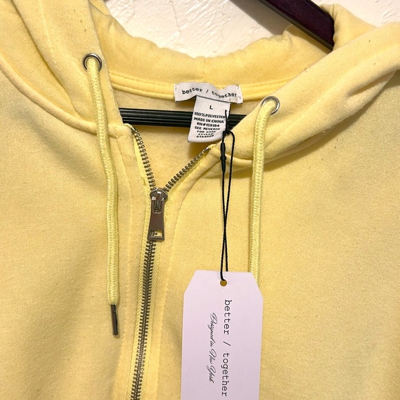 Better Together Yellow Two Piece Crop Hoodie Shorts Set New Large - Picture 2 of 6